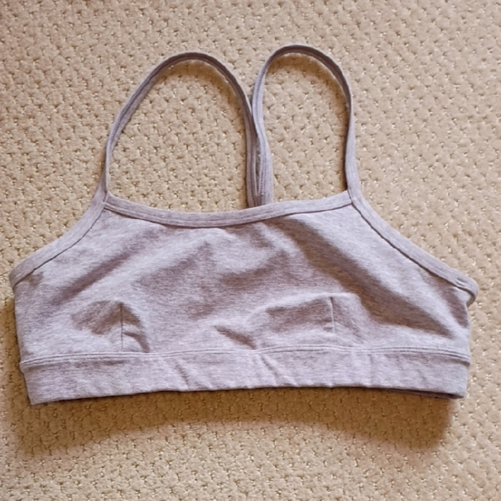 ALO Yoga Light Purple Sports Bra